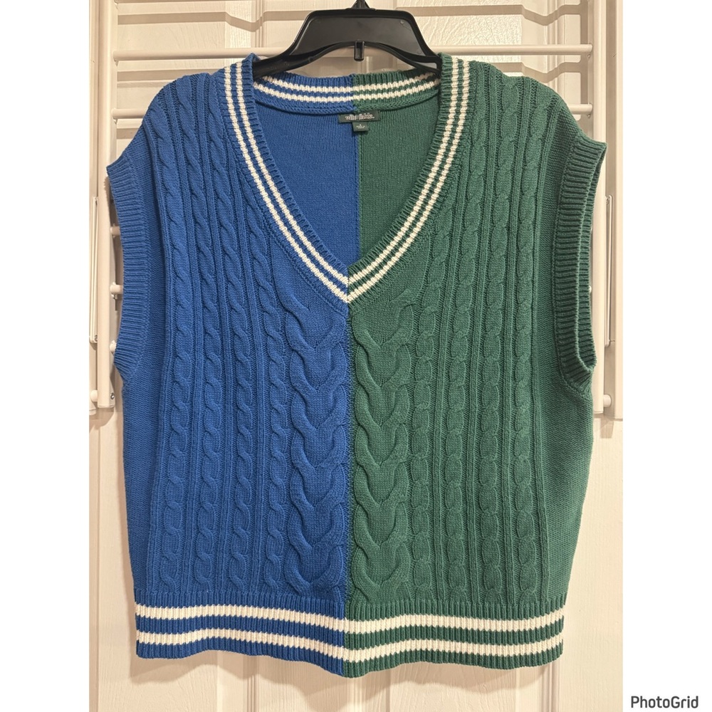 Wild Fable Blue & Green Sleeveless Sweater Vest Colorblock Preppy Knit 90s